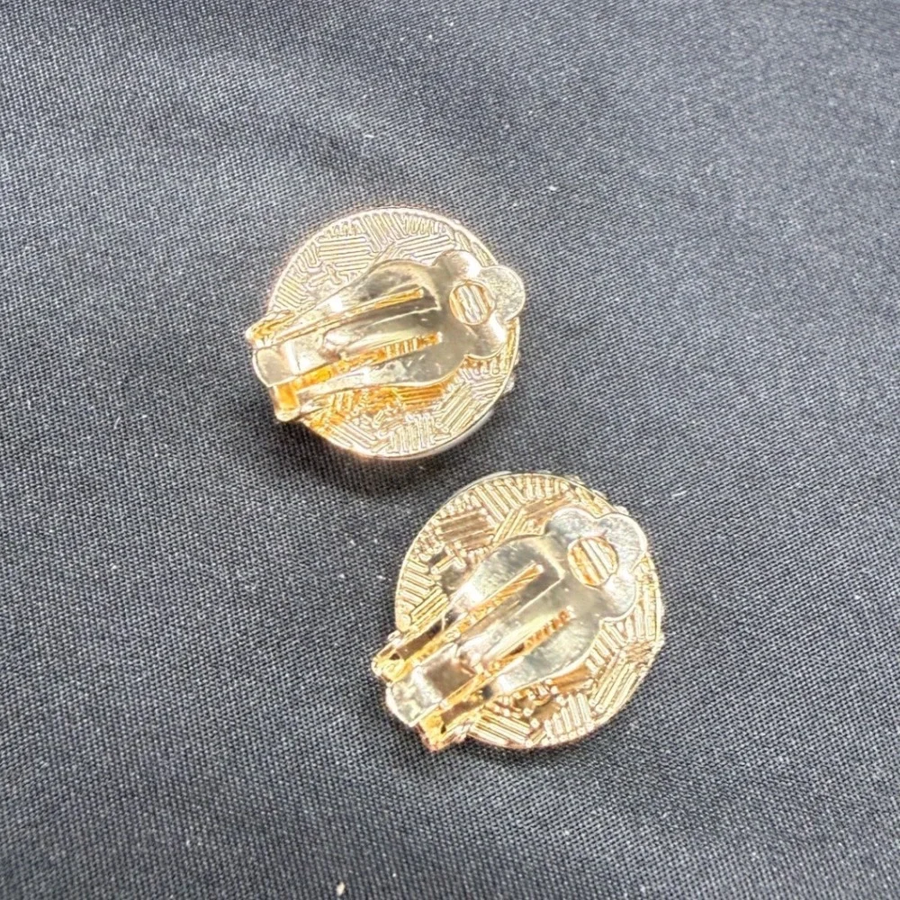 T Tahari Gold Tone Mother of Pearl Pave Crystal Round Clip On Earrings